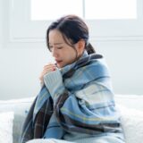 40代の末端冷え性は血管の衰えのサイン、専門家が教える「肘カイロ」の新常識