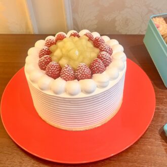 ホテルオークラ「エクストラスーパーダブルショートケーキ」