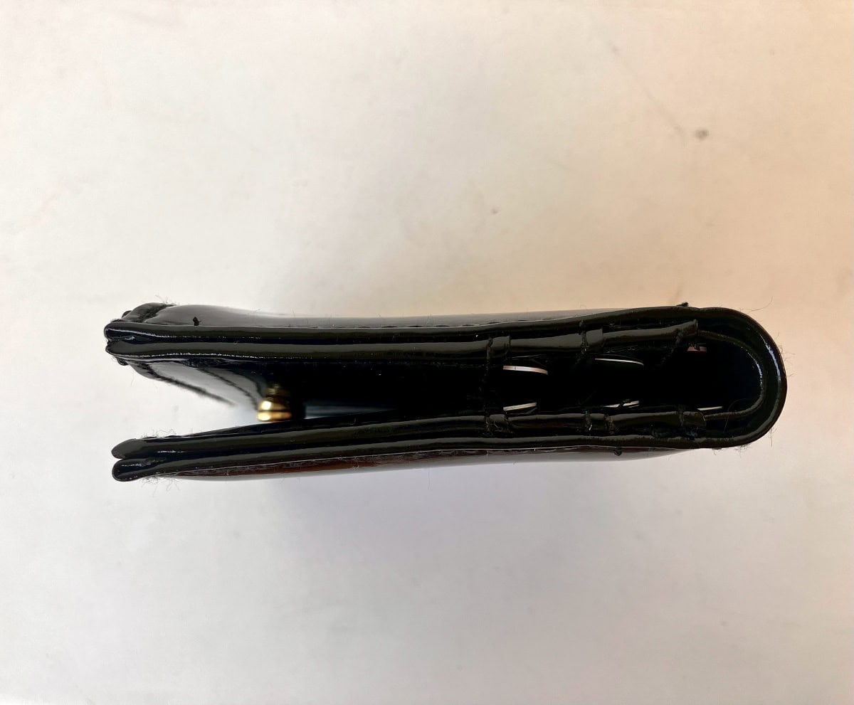 琉球風水志シウマさん監修 ウィムガゼット【開運】２つ折り財布　こんなに薄い