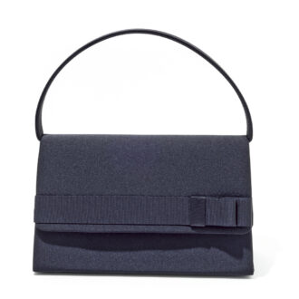 【弔事のバッグ】布製で金具や光る装飾のないものを選んで。5990円(カレット/(株)TRYVISION)