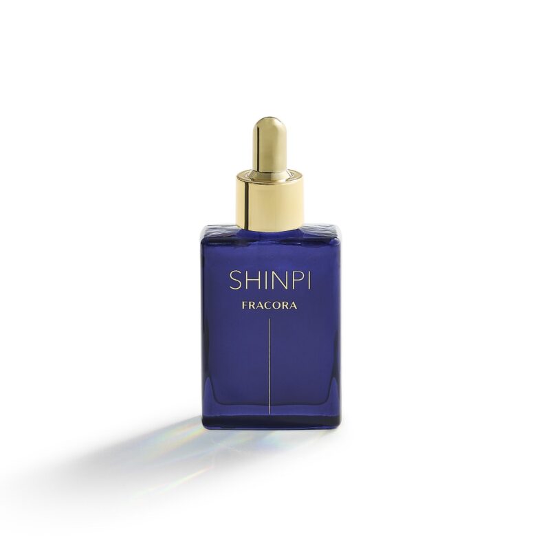 FRACORA SHINPI® 導入美容液 30mL 通常価格 7,500円、定期便価格 6,750円(FRACORA)