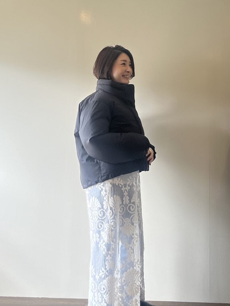 MUJILabo　ダウンショートジャケット　サイド　佐々木さん着用