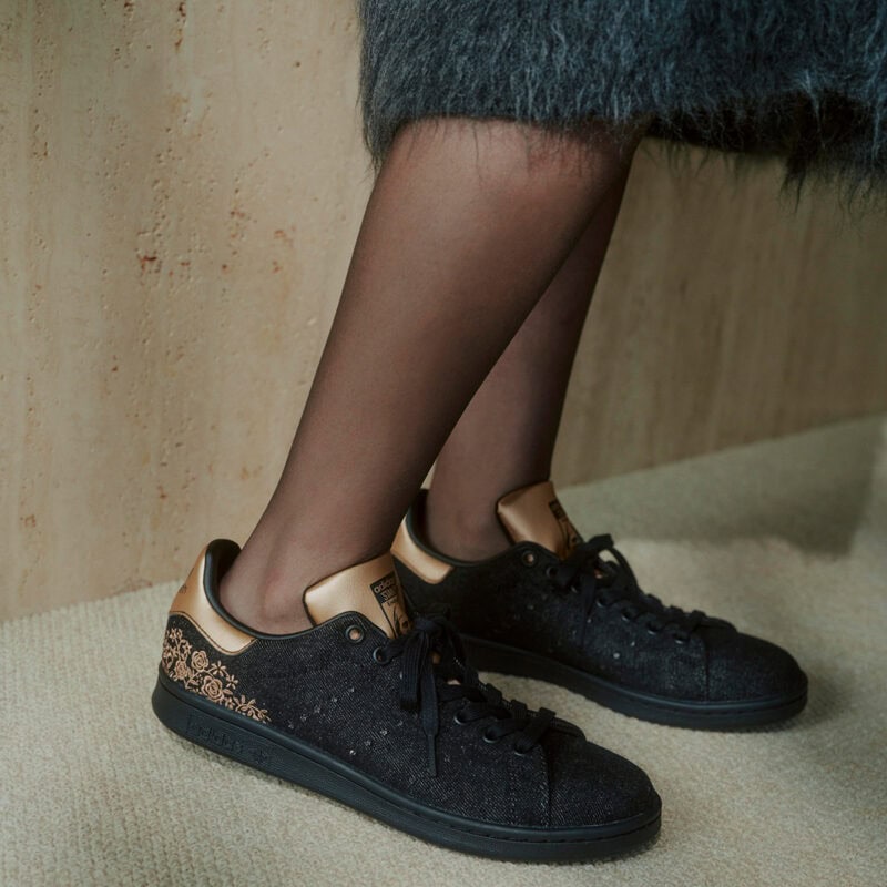 【ABC-MART】大人のためのSTAN SMITH、新登場。矢野未希子が魅せる上品カジュアル