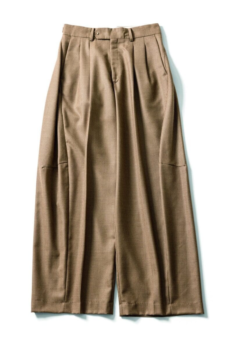 クラシカルなハウンドトゥース柄が旬。5万9400円（ハイク／ボウルズ）