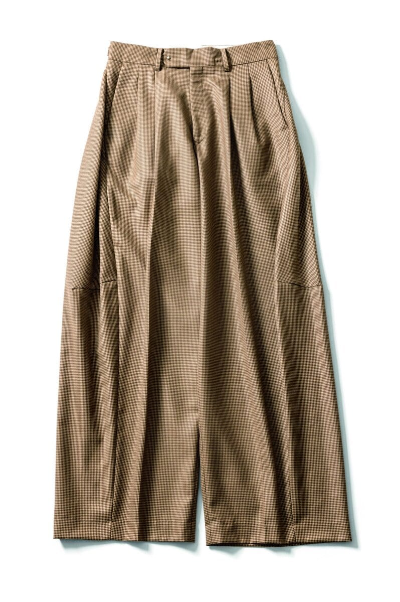 クラシカルなハウンドトゥース柄が旬。5万9400円（ハイク／ボウルズ）