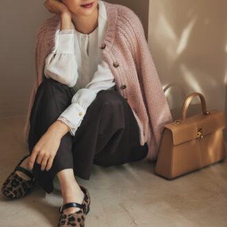 表情を明るく見せてあか抜けた印象に導く