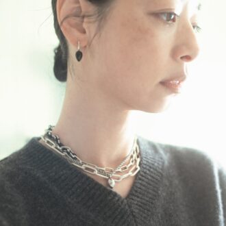 ララガンのシルバーネックレス