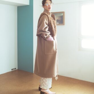 洒落感と保温性をかなえるボア付き