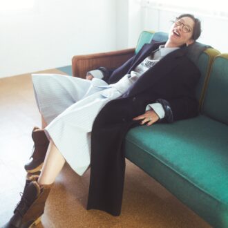 長く使えるクラシックなロングコート