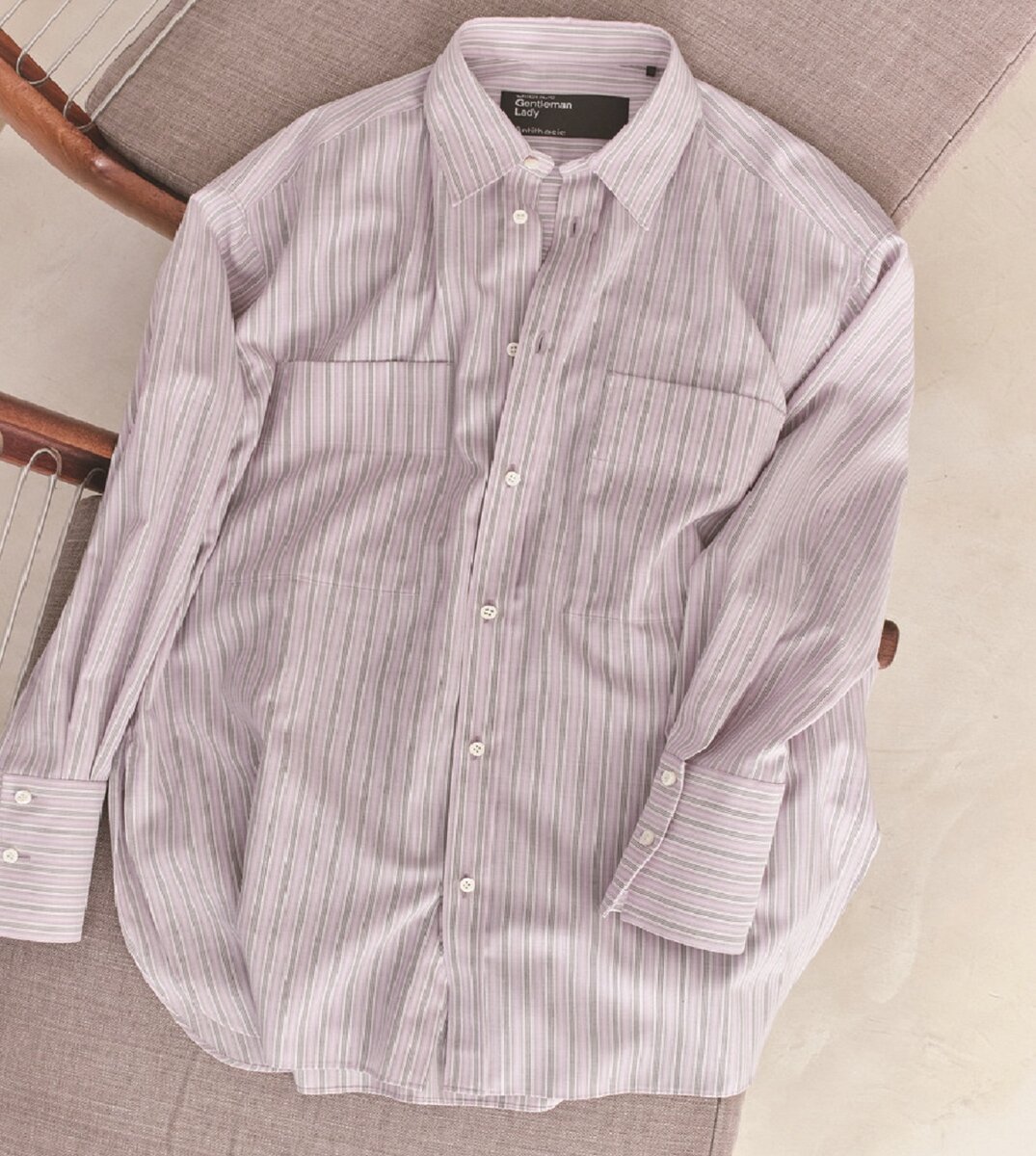 ストライプ柄でマニッシュに