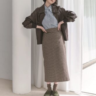 トラッドベースのタイトスカートコーデ