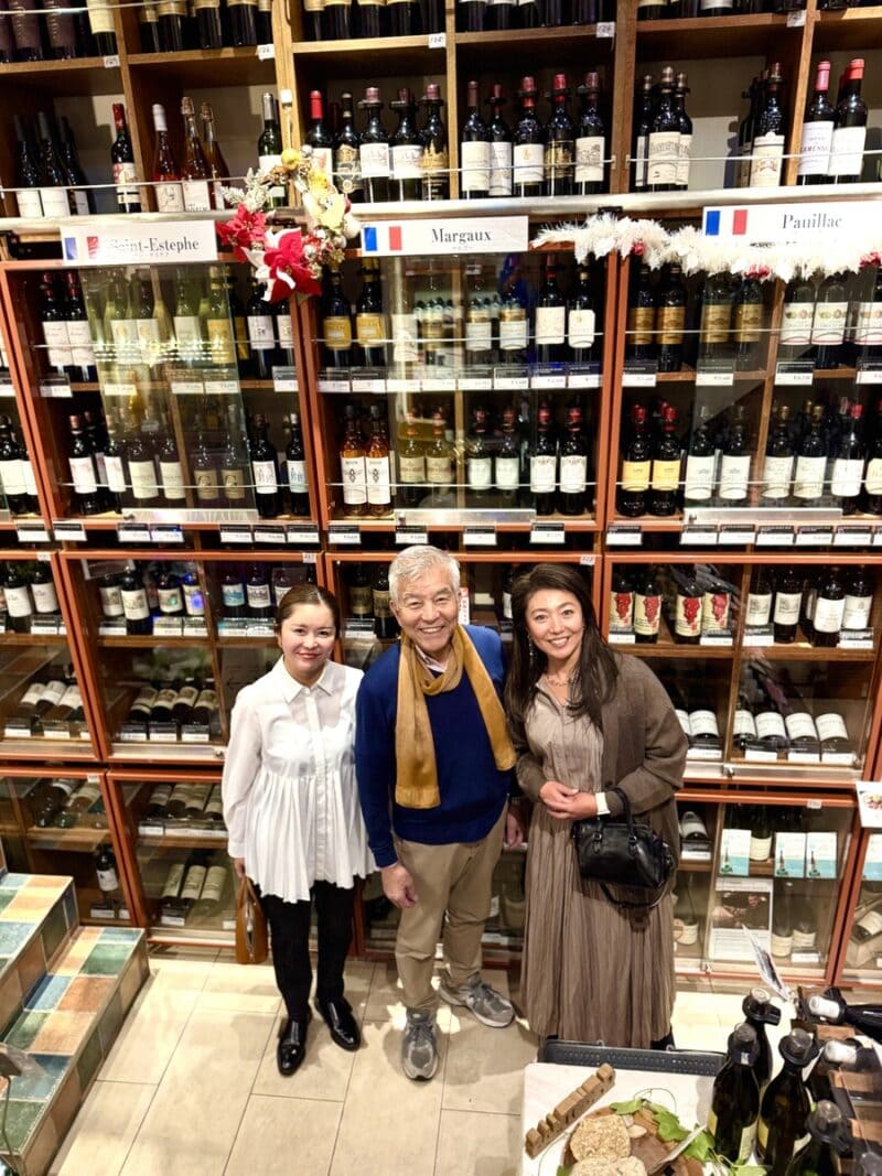 ワインショップソムリエでセラーマスターの江畑さんと