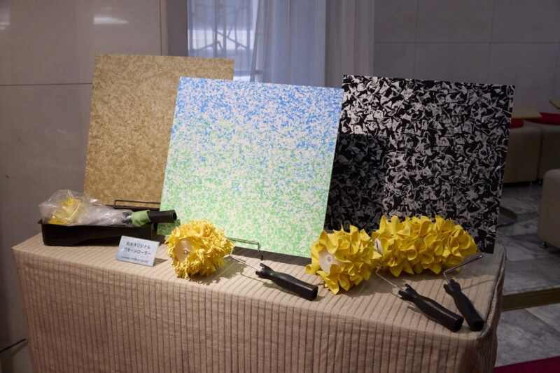 大きな舞台背景制作で、無駄のない動きと新しい技術を追い続ける松本さん