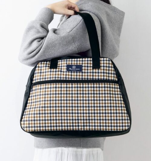 GLOW 2026年3月号2026年3月号 付録【アクアスキュータム 大容量ボストンバッグ】 肩掛けできる!