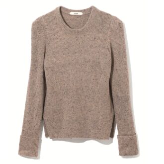 体形カバー&スタイルアップをかなえるリブニット