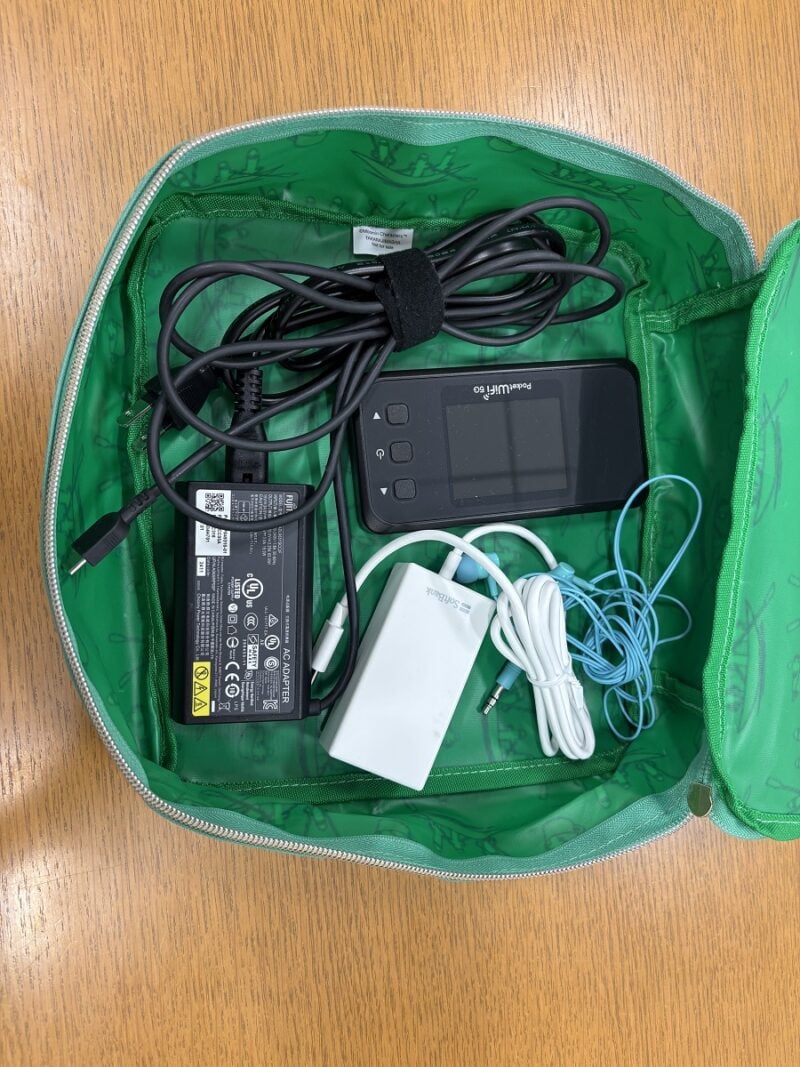 PC周辺機器がすっきり収納!