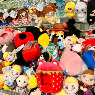 TOC徳の市、キャラのぬいぐるみが大集合