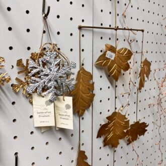 TOC徳の市、おしゃれなオーナメント