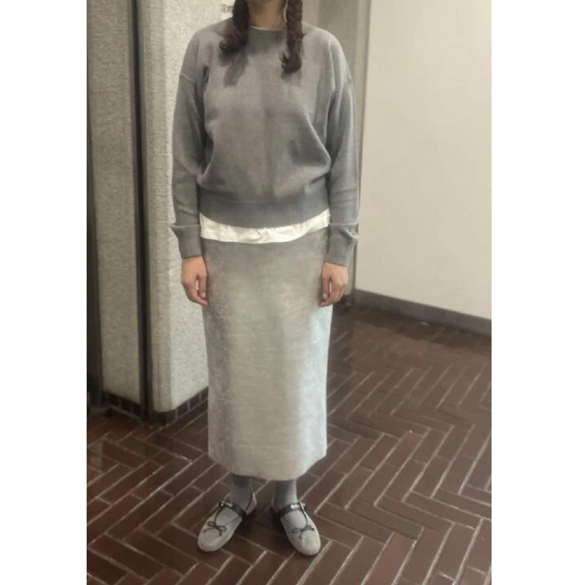 カラダのラインを拾わない絶妙なシルエット