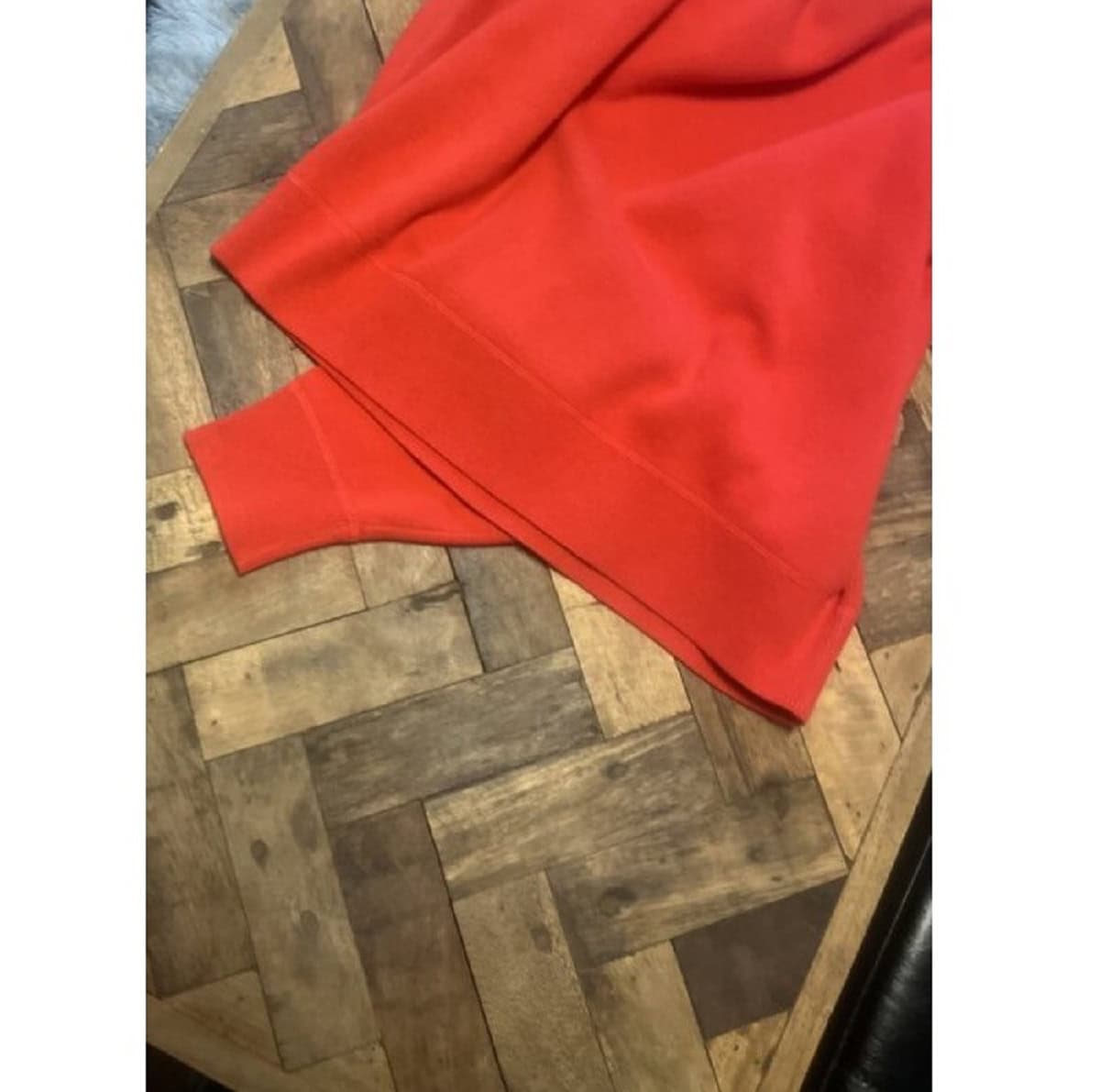 すっきりおしゃれに着こなせる！細部のこだわりにも注目を！