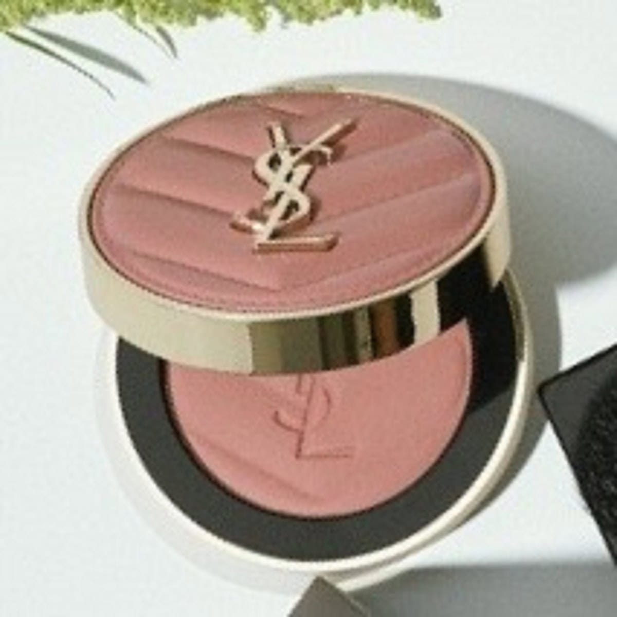 【イヴ・サンローラン】メイクミーブラッシュ パウダー 06