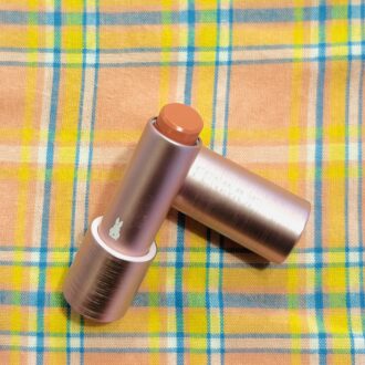 ファミュ ル・ルージュ 904　3410円（アリエルトレーディング　0120-201-790）※2月25日発売