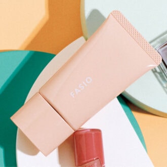 【ファシオ】BB ティント UV カバー 全3色 各30g 1320円〈編集部調べ〉(コーセー)