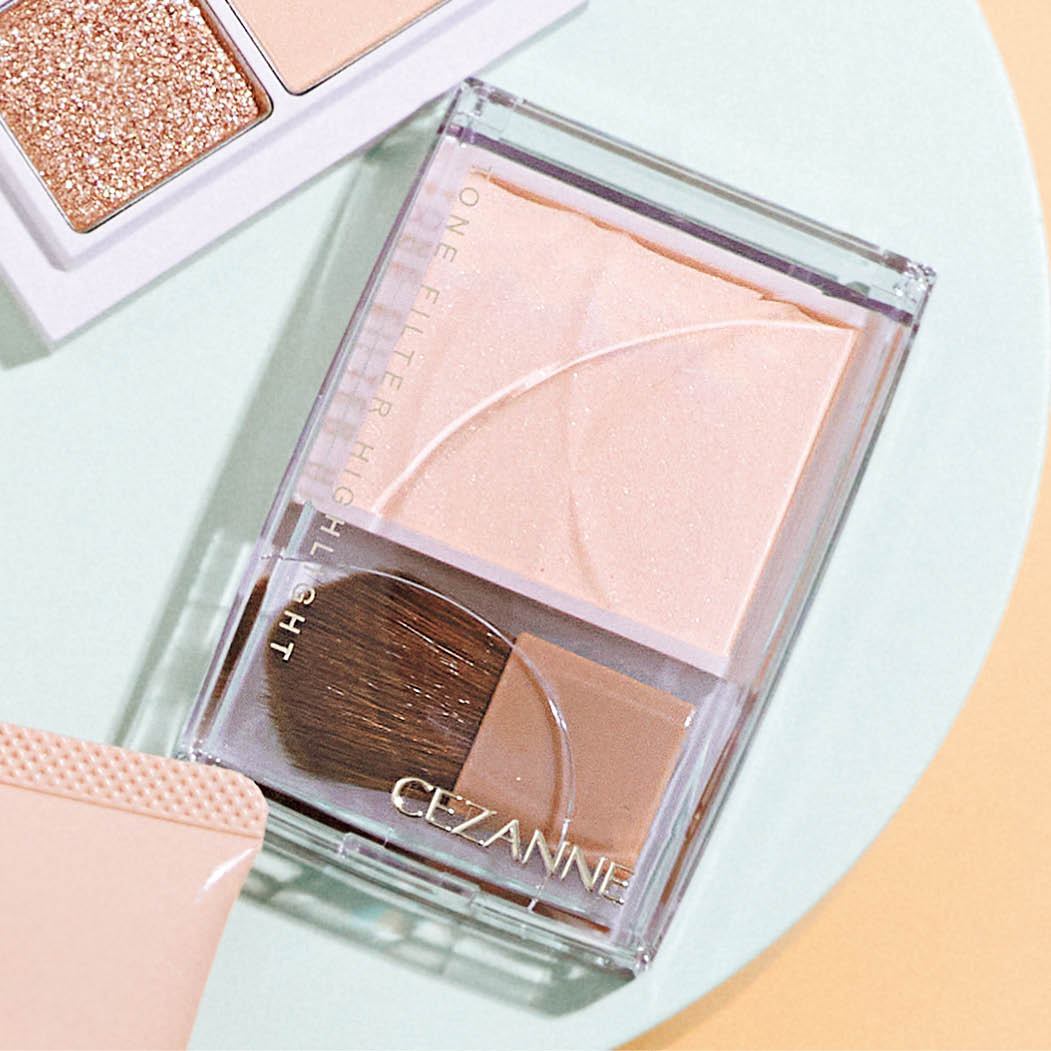 【セザンヌ】トーンフィルター ハイライト 01　693円（セザンヌ化粧品）