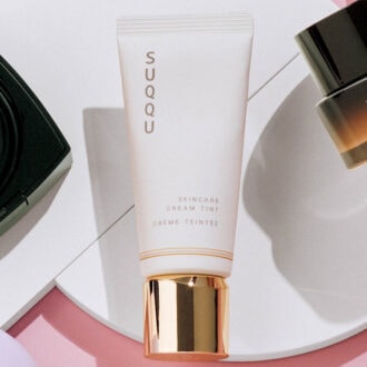 【SUQQU】スキンケア クリーム ティント SPF38・PA++ 全3色 各40g 8250円(SUQQU)