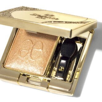 エレガンス プレジール アイズ 03 ブライトベージュ3850円（エレガンス コスメティックス）