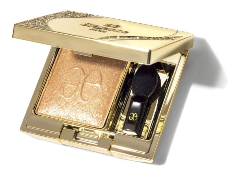 エレガンス プレジール アイズ 03 ブライトベージュ3850円(エレガンス コスメティックス)