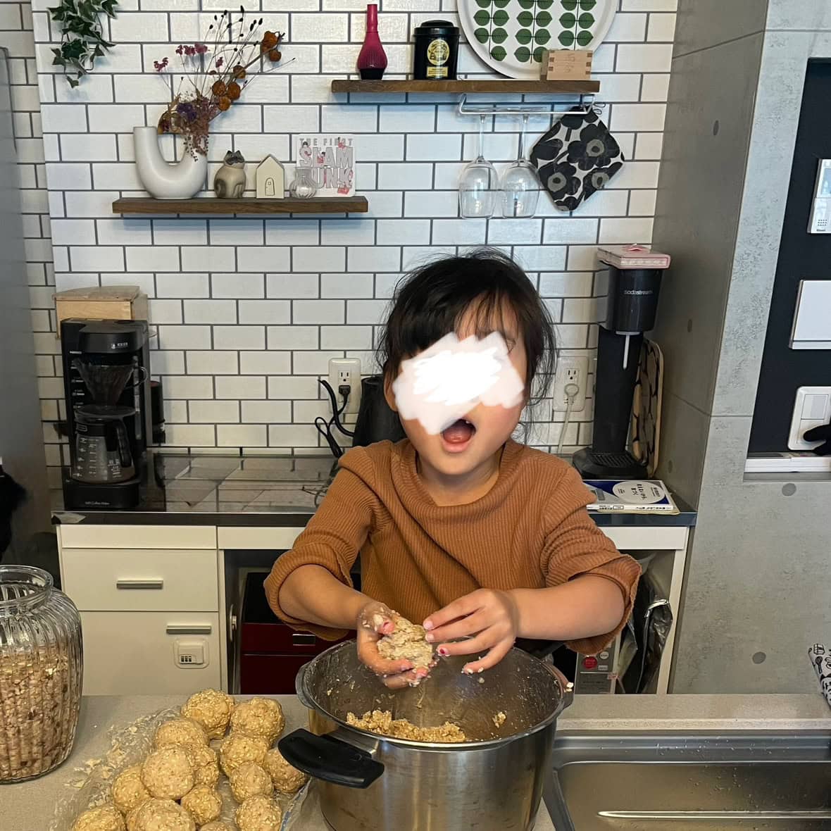 味噌玉作りは粘土遊びのよう？