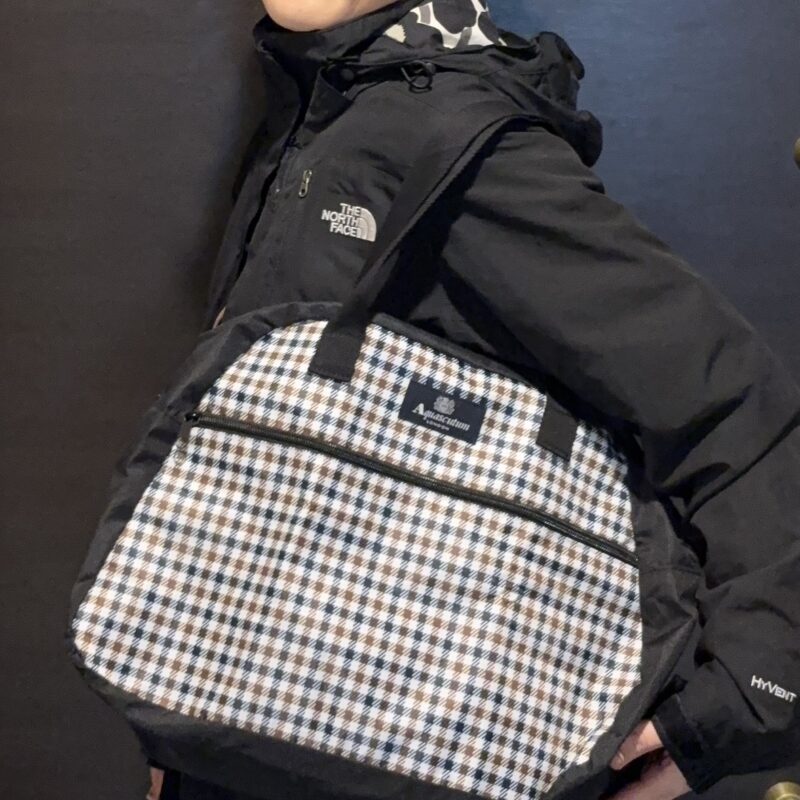 肩掛けもできて使い勝手バツグン!