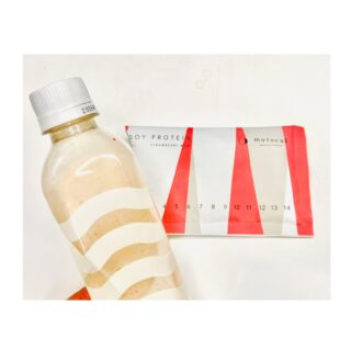 会社のデスクでも飲みやすい。motoculの妊活プロテイン