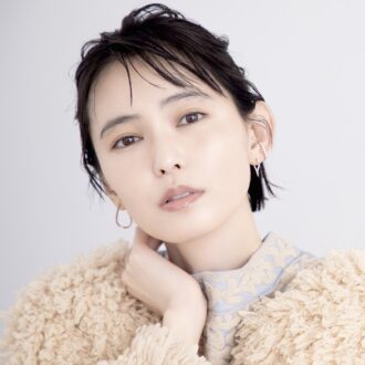 【中野明海メイク】くすみがちな40代の冬メイクは「ツヤッと発光肌」でぬくもりを纏って