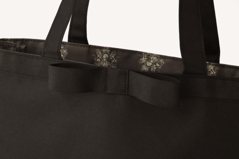 POINT②　グログランのリボンが上品＆高見え