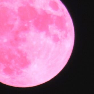 2026年2月の満月は２日(木)11時12分。揺らぎやすい春の満月注意報、心と身体を整えて
