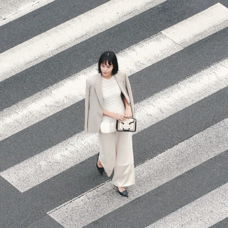 透け感レイヤードスカートの着まわし春