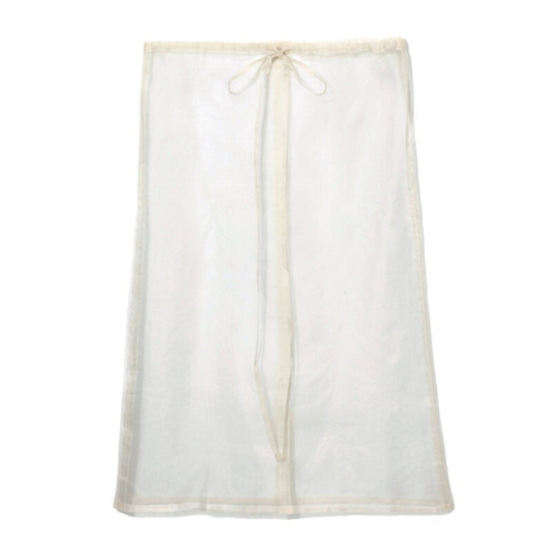 着まわしした透け感レイヤードスカート