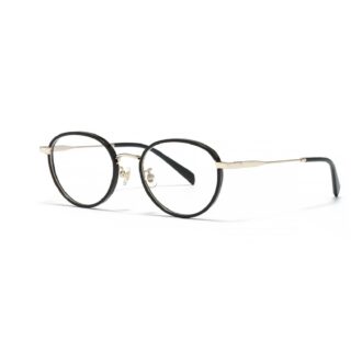 合わせるアイテムを選ばないデザイン