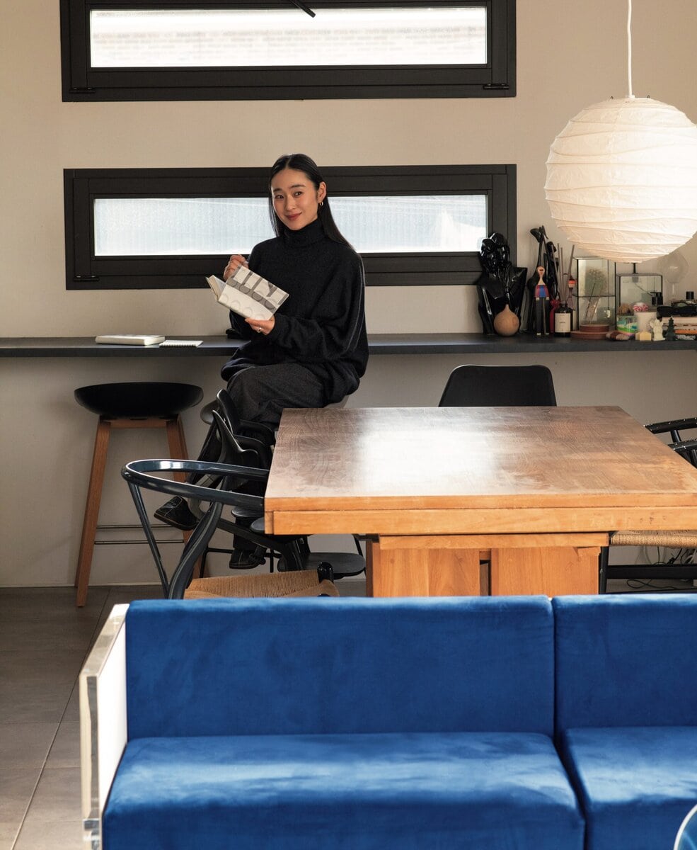 Nagisa Nagaya　アパレル会社勤務を経て、2013年にライフスタイルプランナーとして独立。多くの企業のディレクションや商品開発、ビジュアル監修などを手がける。2021年には麹甘酒・麹調味料ブランド「長屋／NAGAYA」を設立。