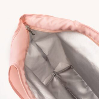 POINT③ 内側は保温・保冷素材なので、様ざまな用途に使えます!