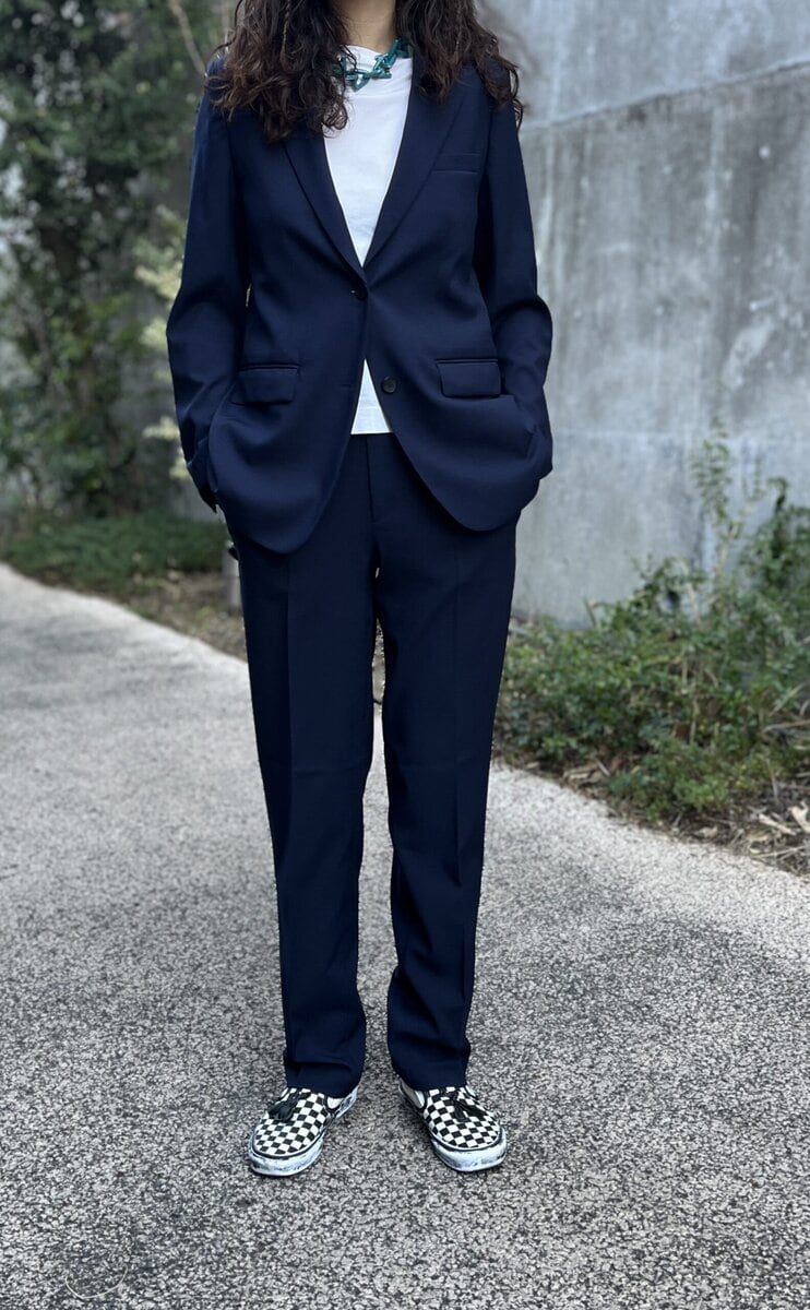 この着画を見て分かるとおり、ユニクロのカスタムオーダー、マジで神アイテムです！