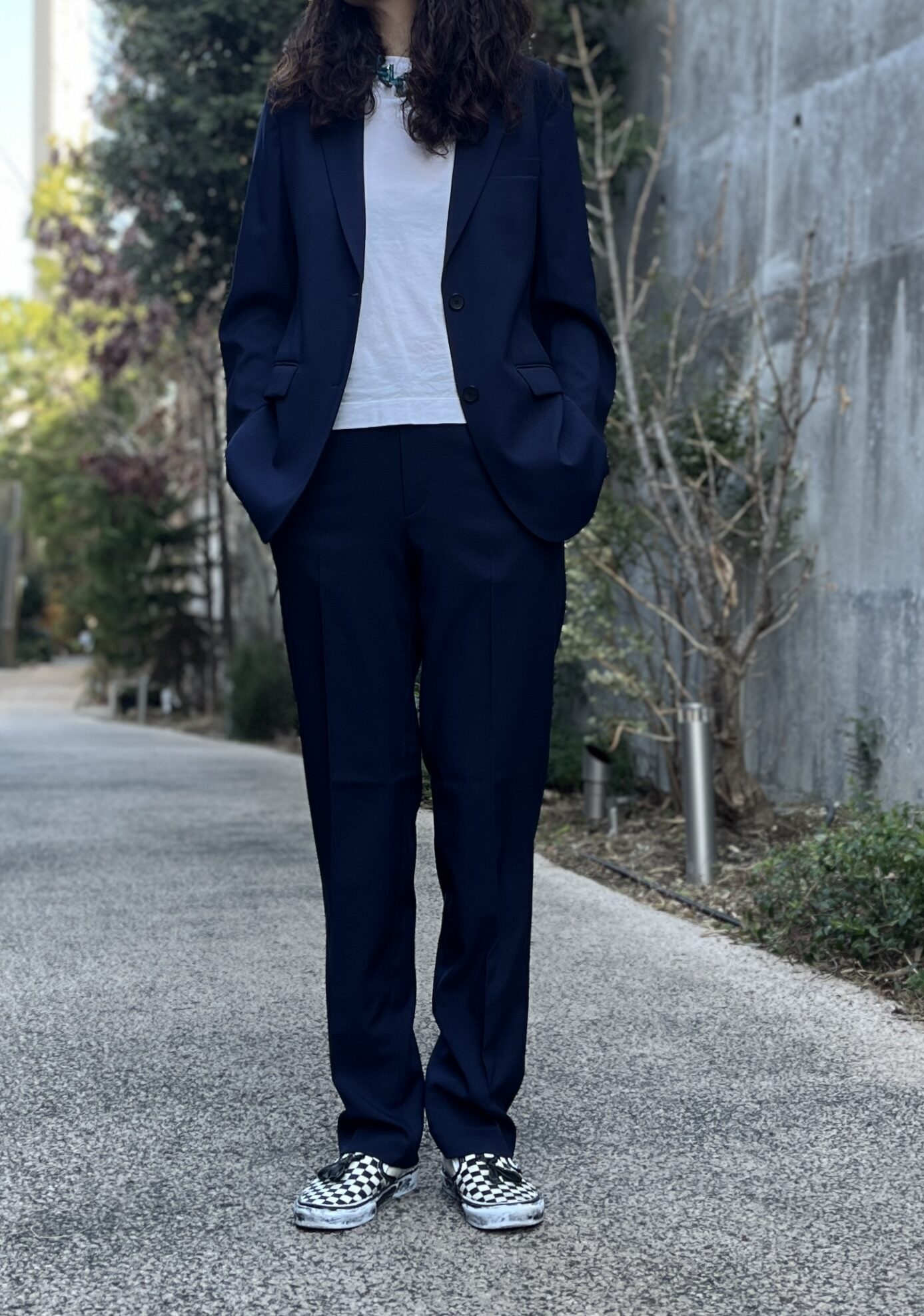筆者は子供の卒入園も、仕事でスーツを着る機会もないので、カジュアルに着こなしてみました！