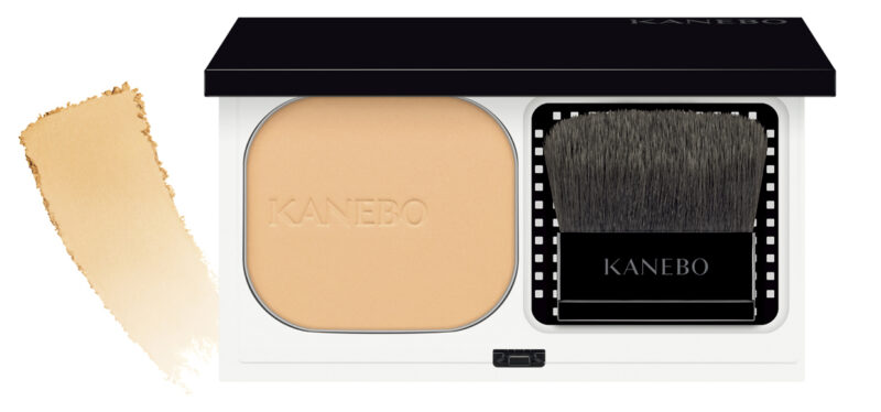 カネボウ メルティフィール ウェア II 全10色 各9350円〈セット価格〉(カネボウインターナショナルDiv.)※2月13日発売