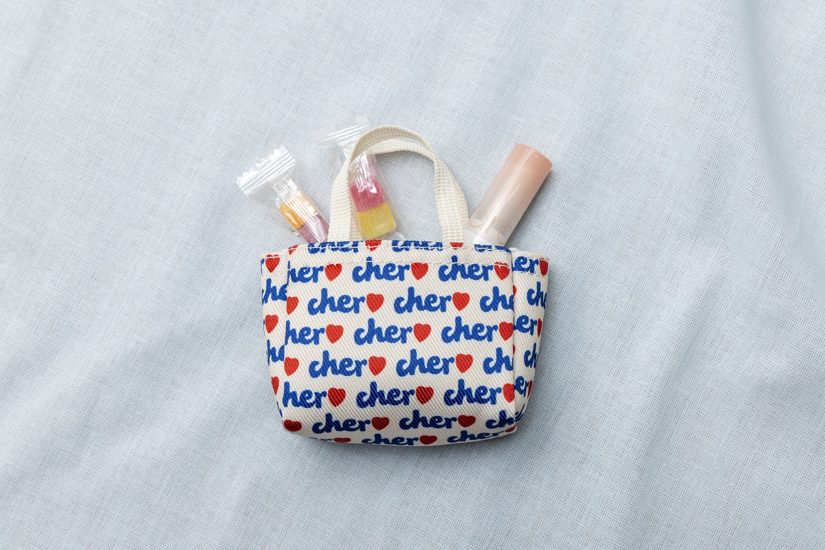 リップやグロスなどの小物入れにも◎