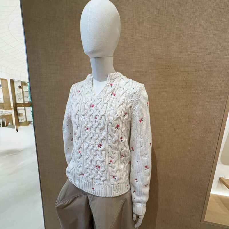 ジョナサン・アンダーソンデザインのセーター