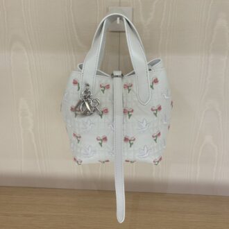 ジョナサン・アンダーソンデザイン バッグ