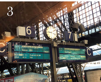 3.ドイツのケルン駅にて。パリ旅行のついでに3泊ほど滞在した時の一枚。　