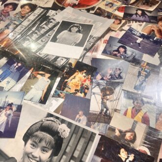 懐かしの写真やグッズが展示